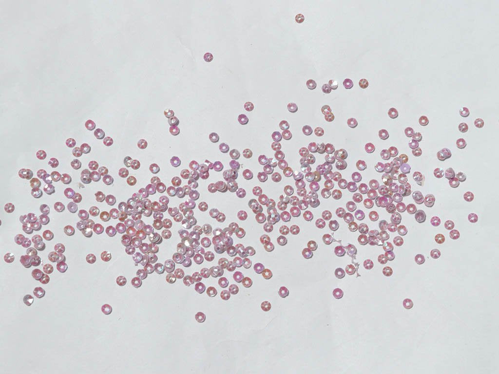 light-pink-bowl-circular-plastic-sequins-4-mm