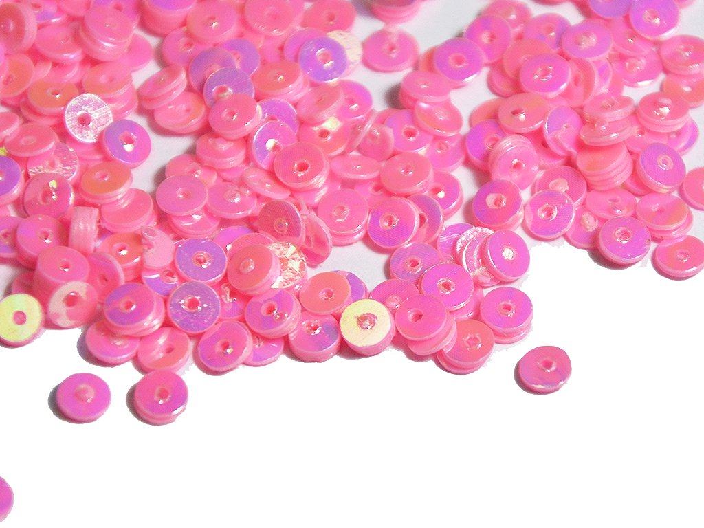 light-pink-lustre-circular-plastic-sequins