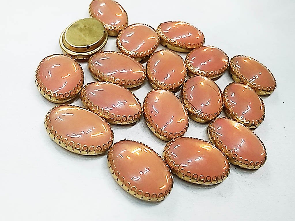 light-pink-oval-plastic-stones-with-catcher-18x13-mm