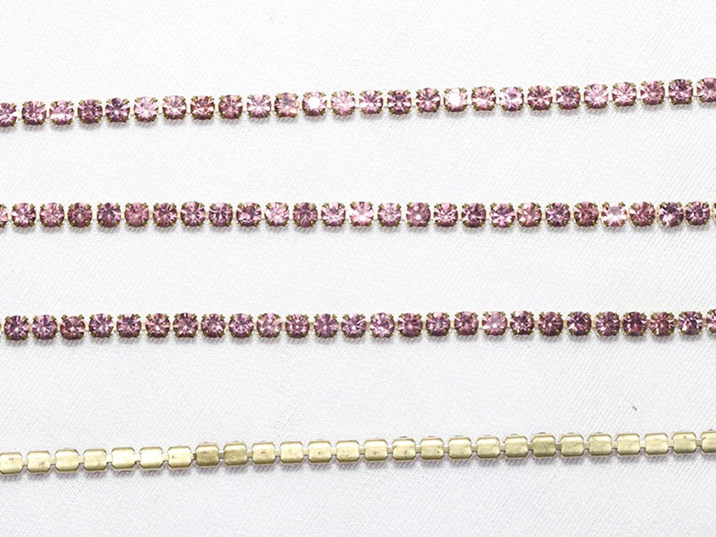 light-purple-designer-closed-glass-cup-chains-12-ss