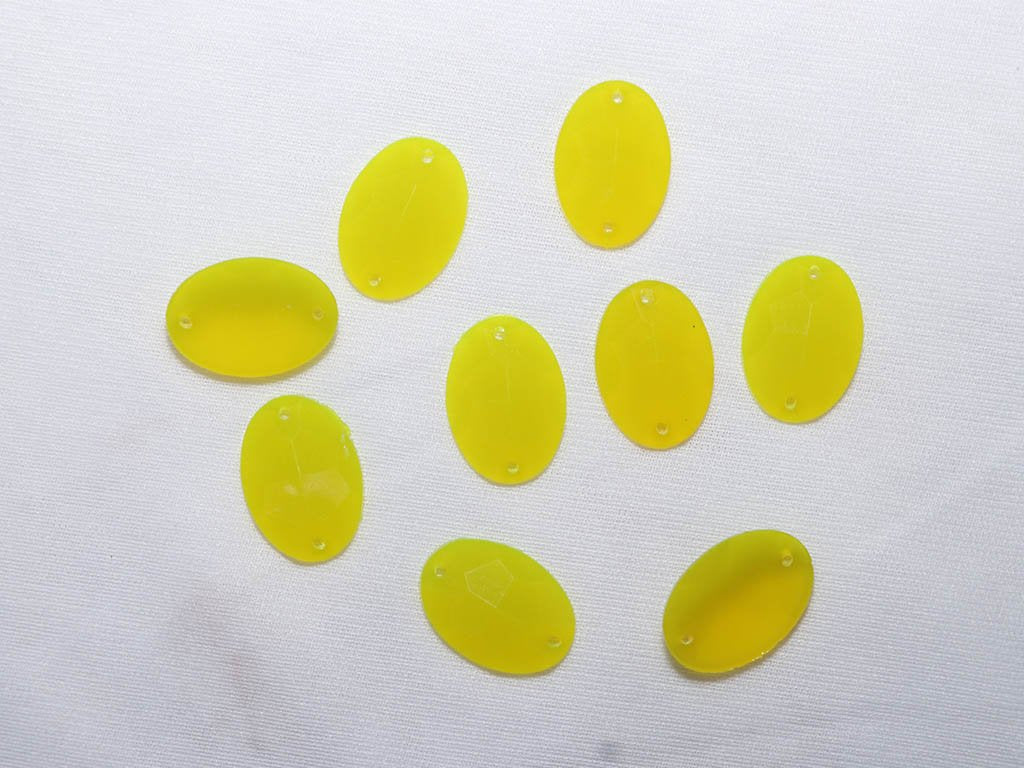 light-yellow-designer-oval-plastic-stones-25x18-mm