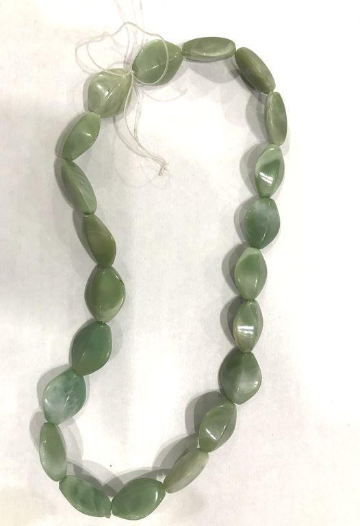 marble-look-kite-shaped-plastic-beads