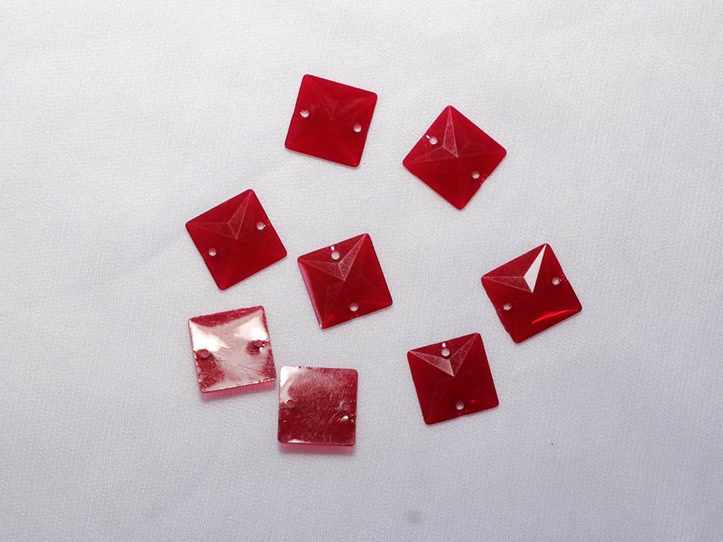 maroon-2-hole-square-designer-plastic-stones-16x16-mm