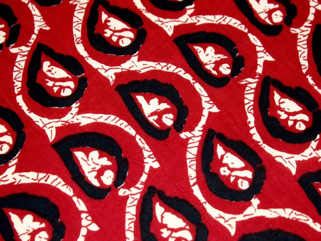 maroon-black-batik-design-cotton-fabric