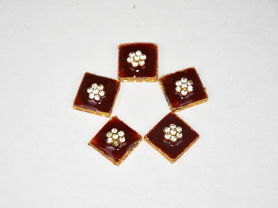 maroon-designer-square-kundan-beads