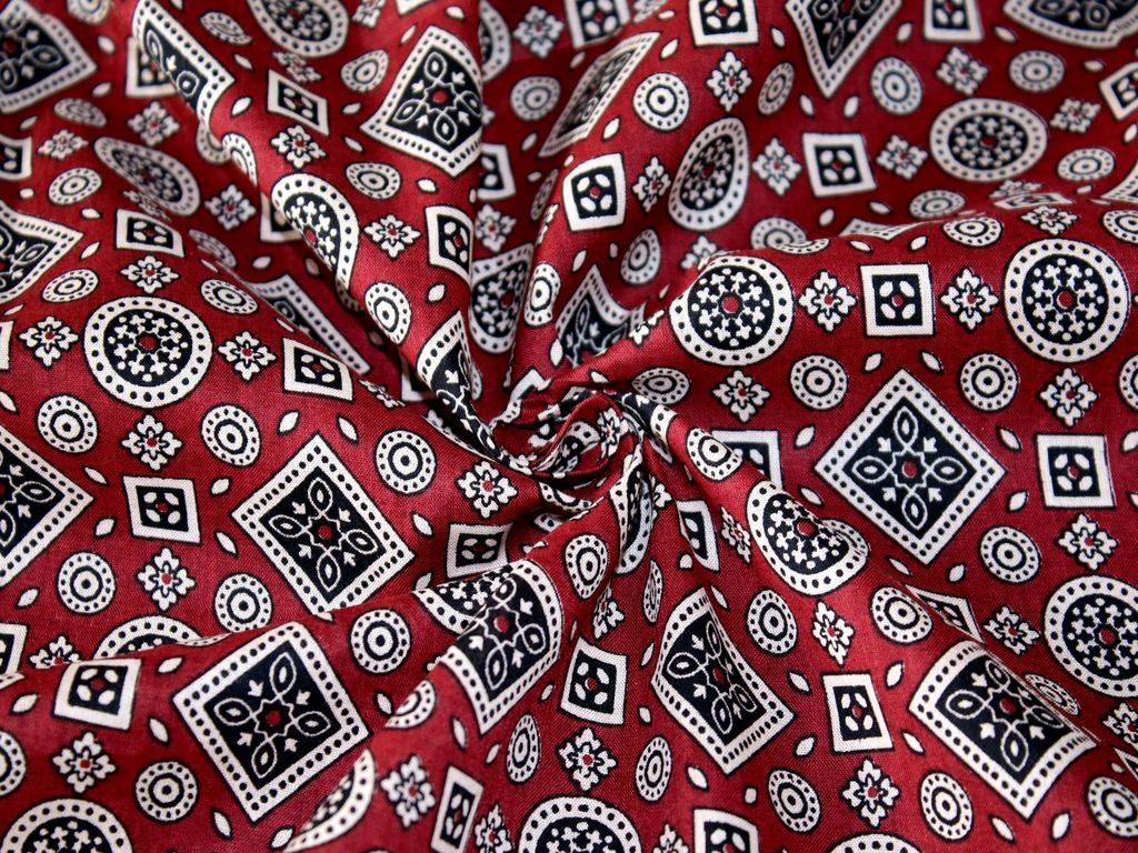 maroon-geometric-print-design-cotton-fabric-rpd32-mb-c