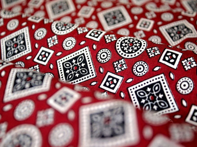 maroon-geometric-print-design-cotton-fabric-rpd32-mb-c