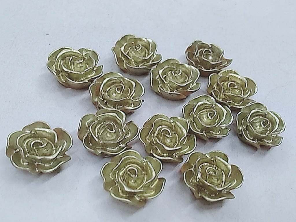 matte-golden-flower-plastic-stones-with-hole-15-mm
