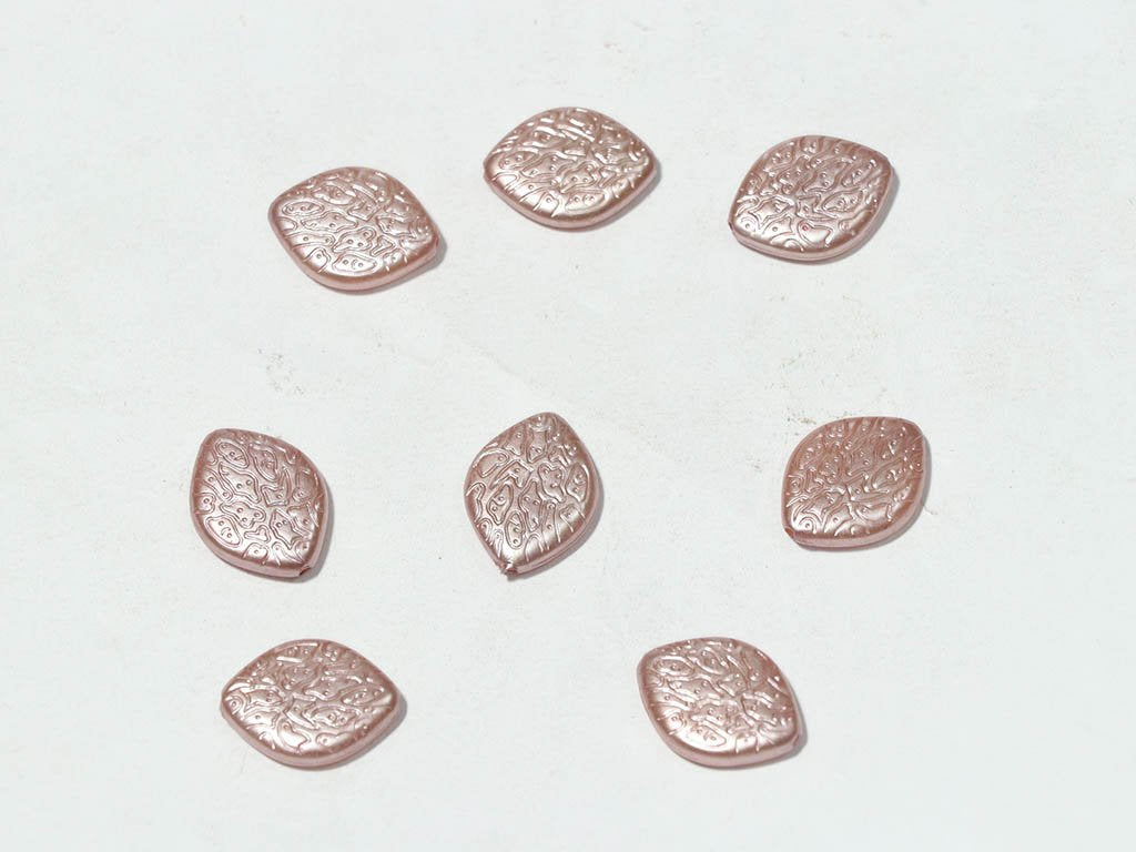 mauve-designer-eye-plastic-beads-20x16-mm