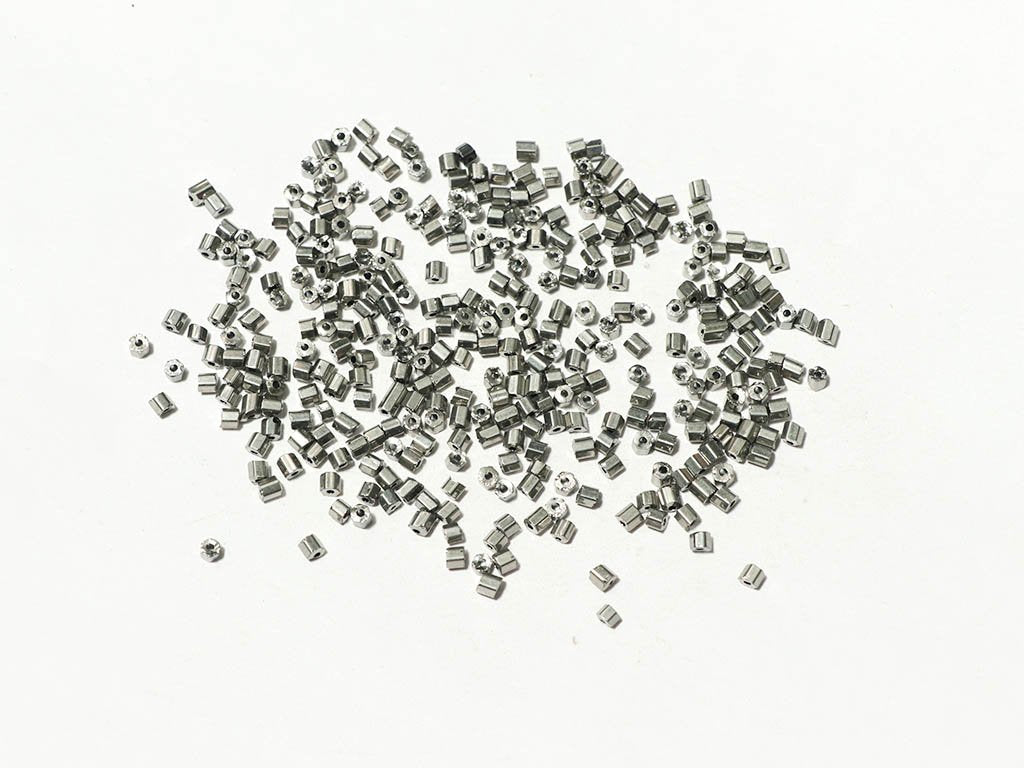 metallic-silver-2-cut-seed-beads-3-mm