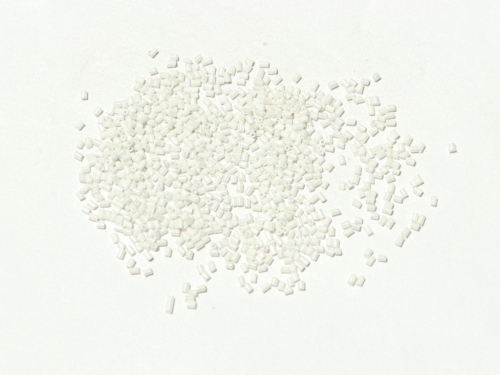 milky-white-lustre-2-cut-seed-beads-2-mm