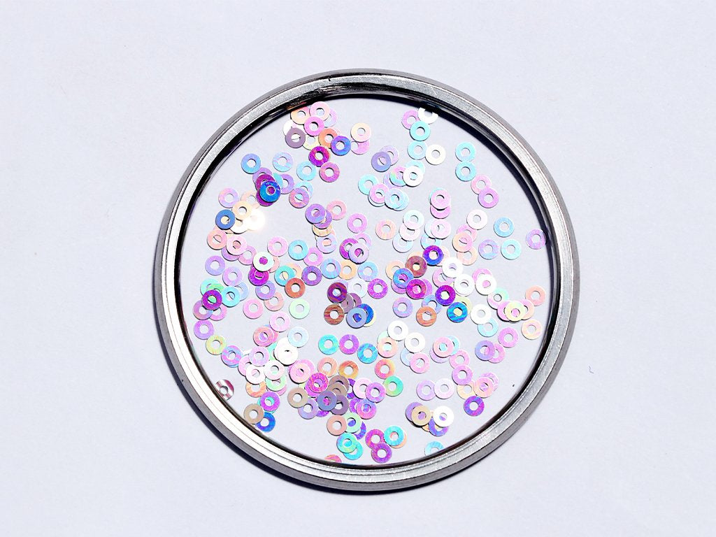 multicolor-centre-hole-circular-flat-plastic-sequins-4-mm