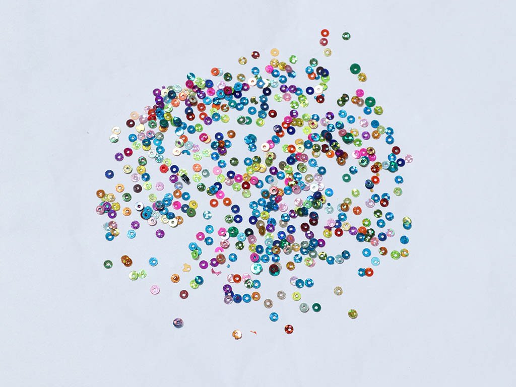 multicolor-flat-circular-plastic-sequins-3-mm