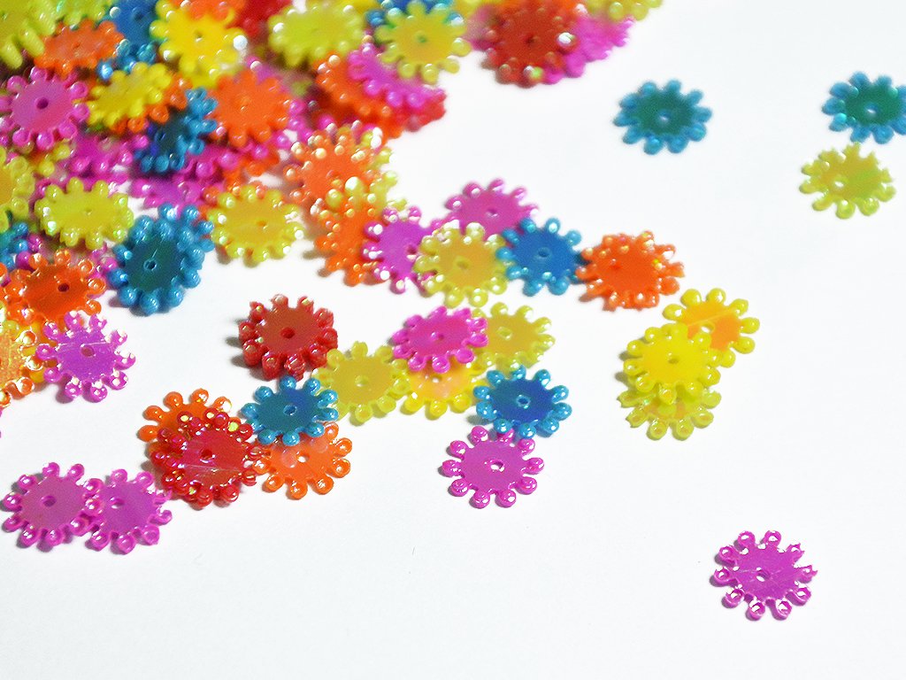 multicolour-circular-flower-plastic-sequins