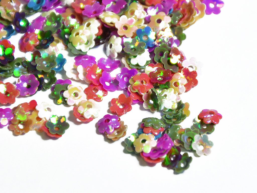 multicolour-flower-plastic-sequins