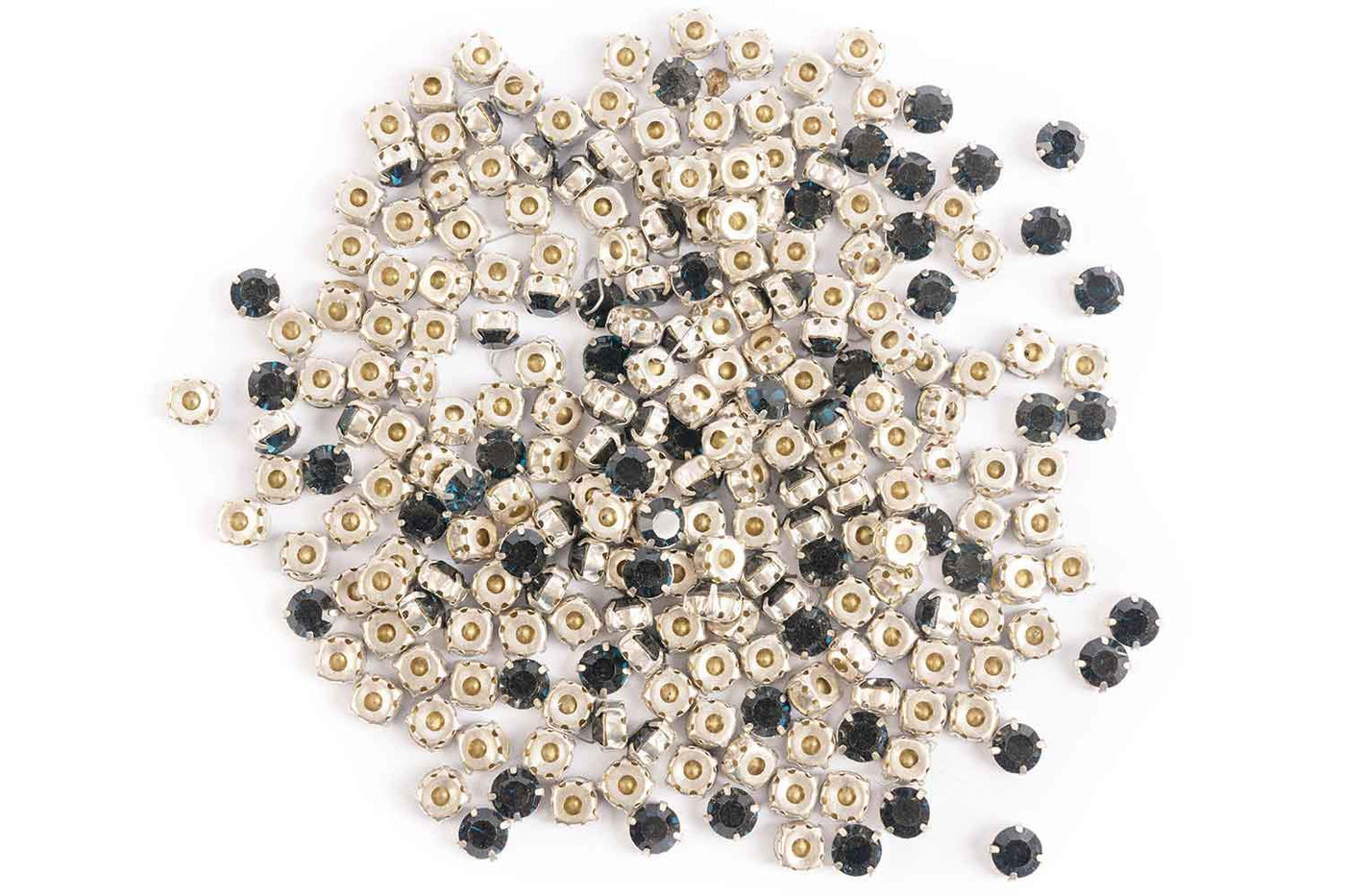 navy-blue-montana-color-stone-square-shape-softi-8mm-40ss
