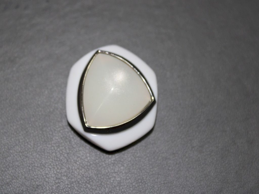 off-white-triangular-shaped-button