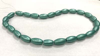 ocean-glittery-oval-shaped-glass-beads