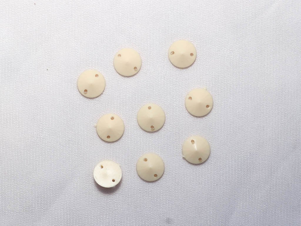 off-white-2-hole-dyeable-circular-plastic-stones-10-mm