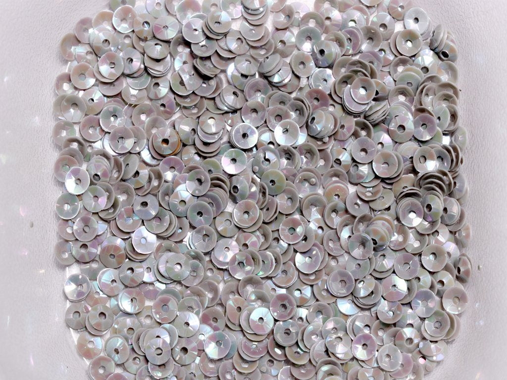 off-white-center-hole-bowl-plastic-sequins