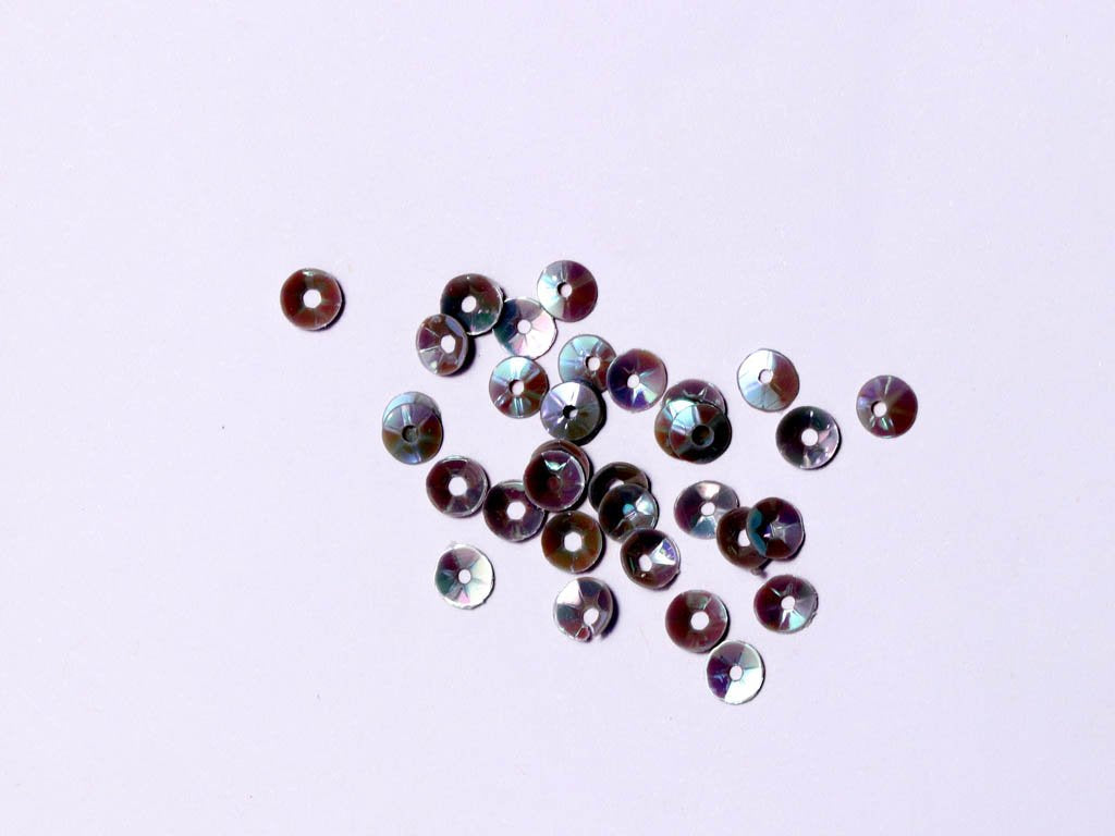 off-white-center-hole-bowl-plastic-sequins
