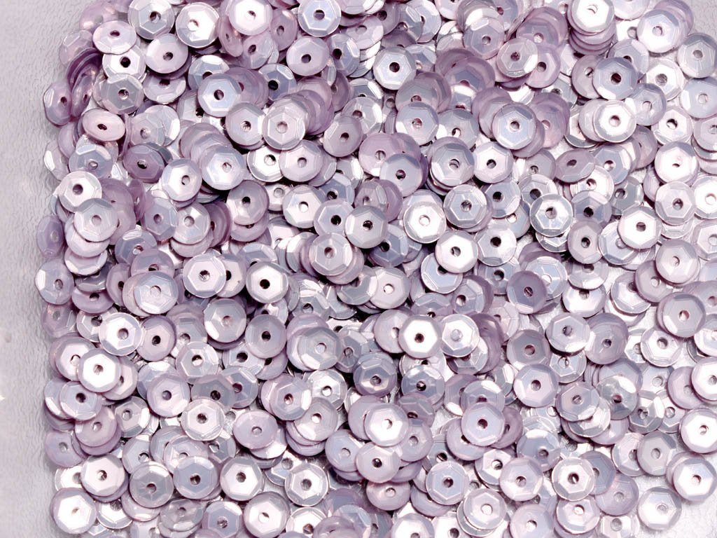 off-white-center-hole-flat-circular-plastic-sequins
