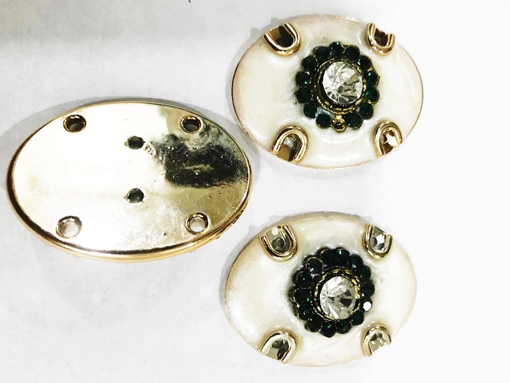 off-white-enamel-fill-oval-metal-show-buttons-40x30-mm