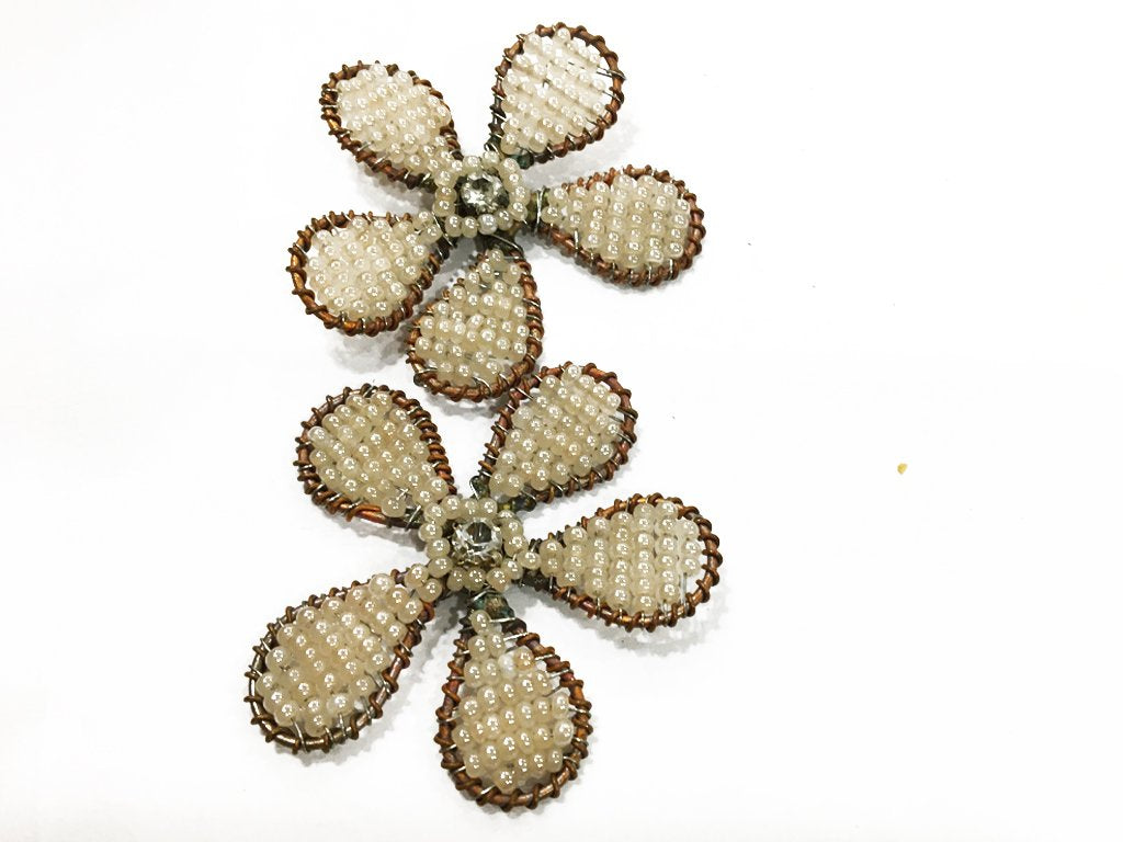 off-white-flower-handmade-glass-bead-stones-42-mm