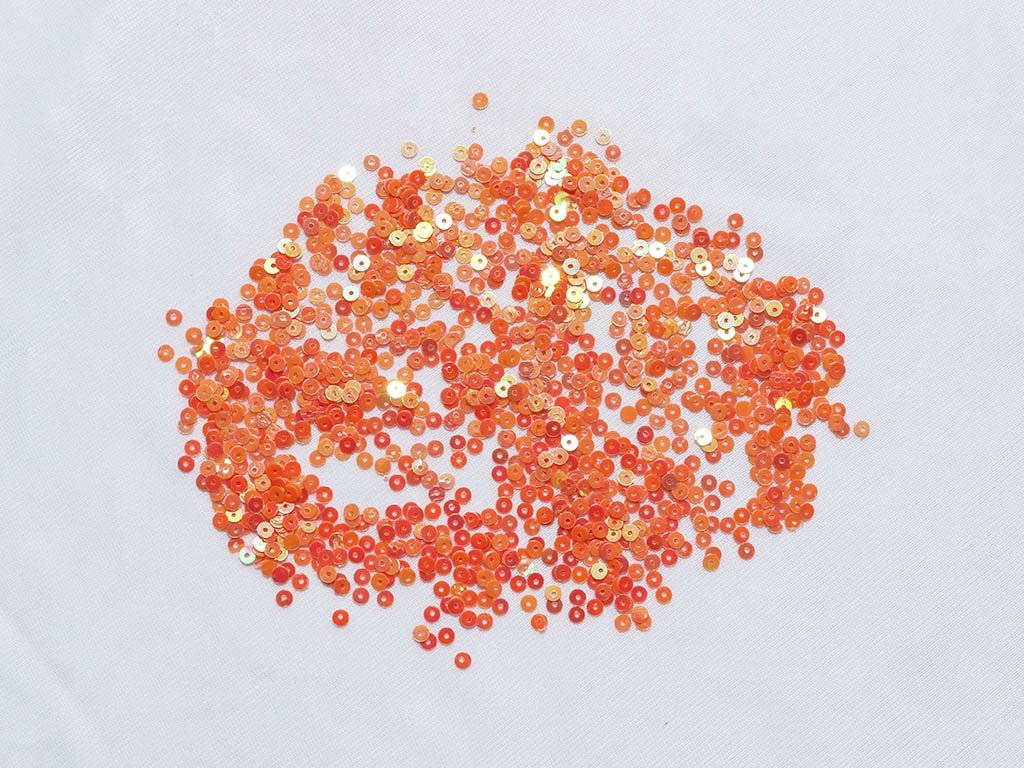 orange-circular-plastic-sequins-4-mm