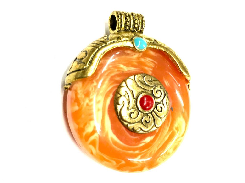 orange-circular-stone-pendant-with-golden-cap-40x35-mm
