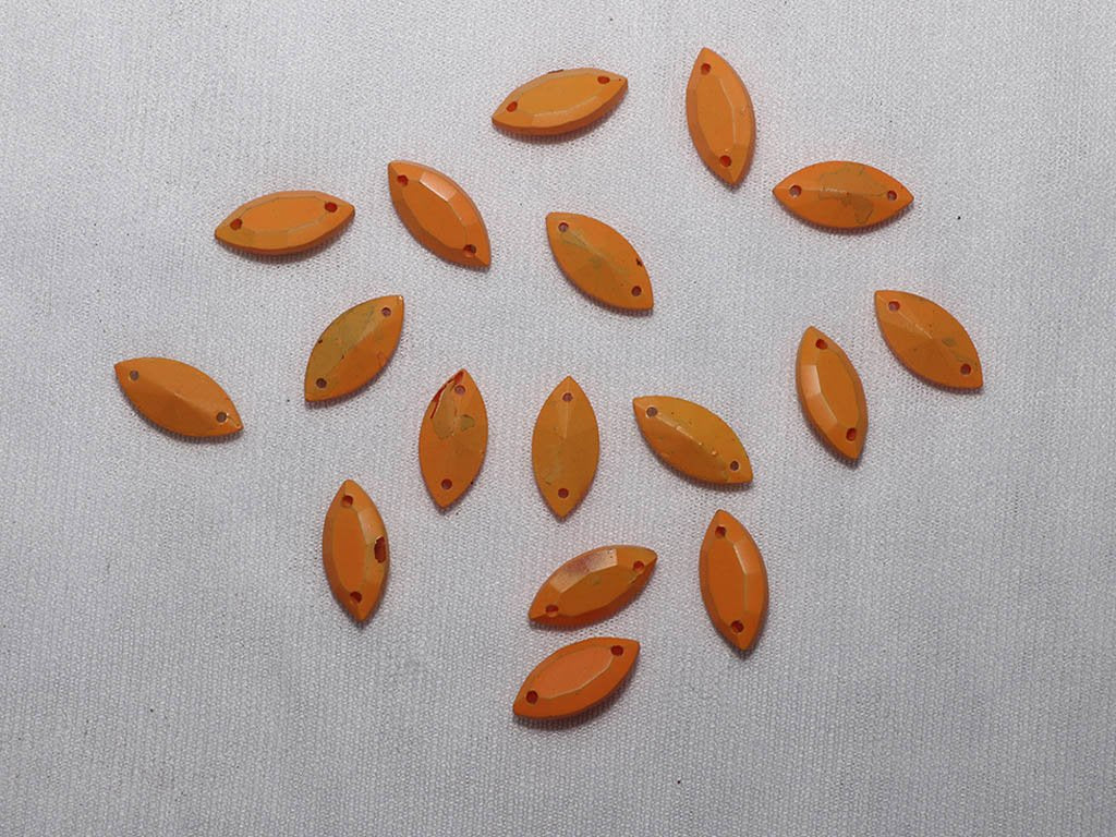 orange-eye-plastic-stones-15x7-mm