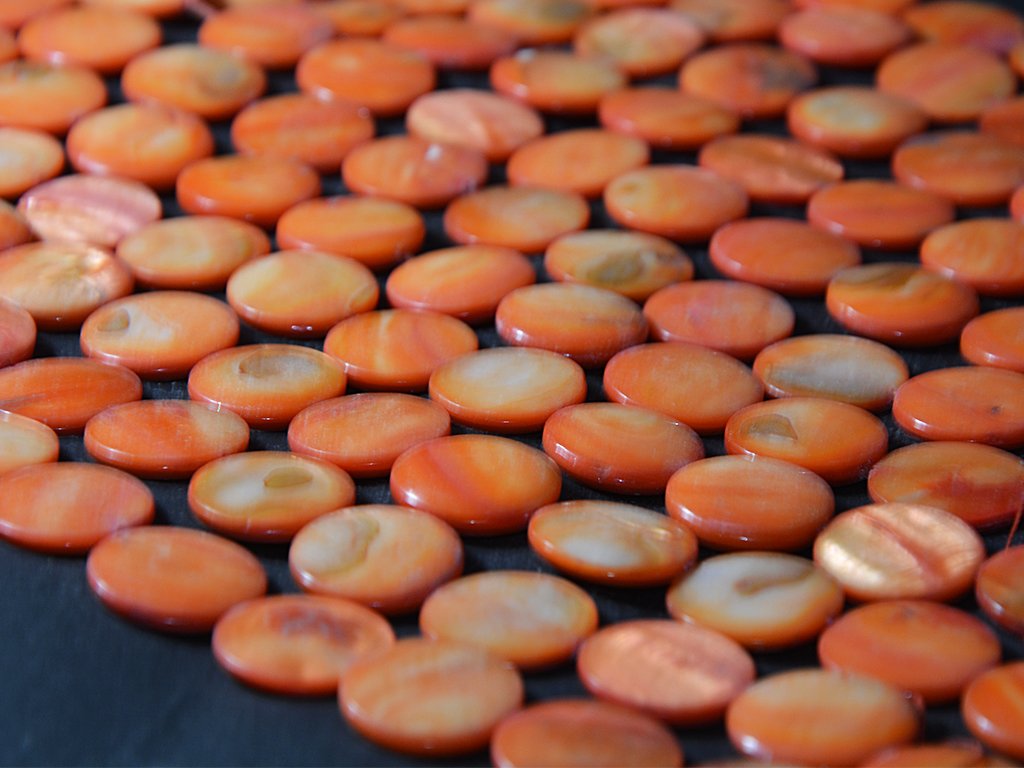 orange-flat-circular-designer-glass-shell-beads-20-mm