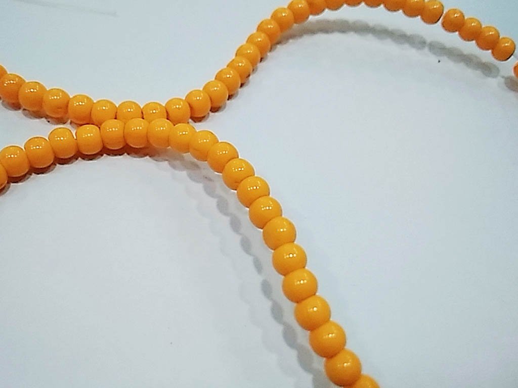 orange-opaque-spherical-pressed-glass-beads-4-mm