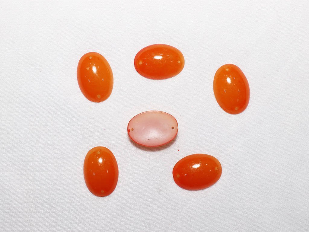 orange-oval-plastic-stones-25-x18-mm
