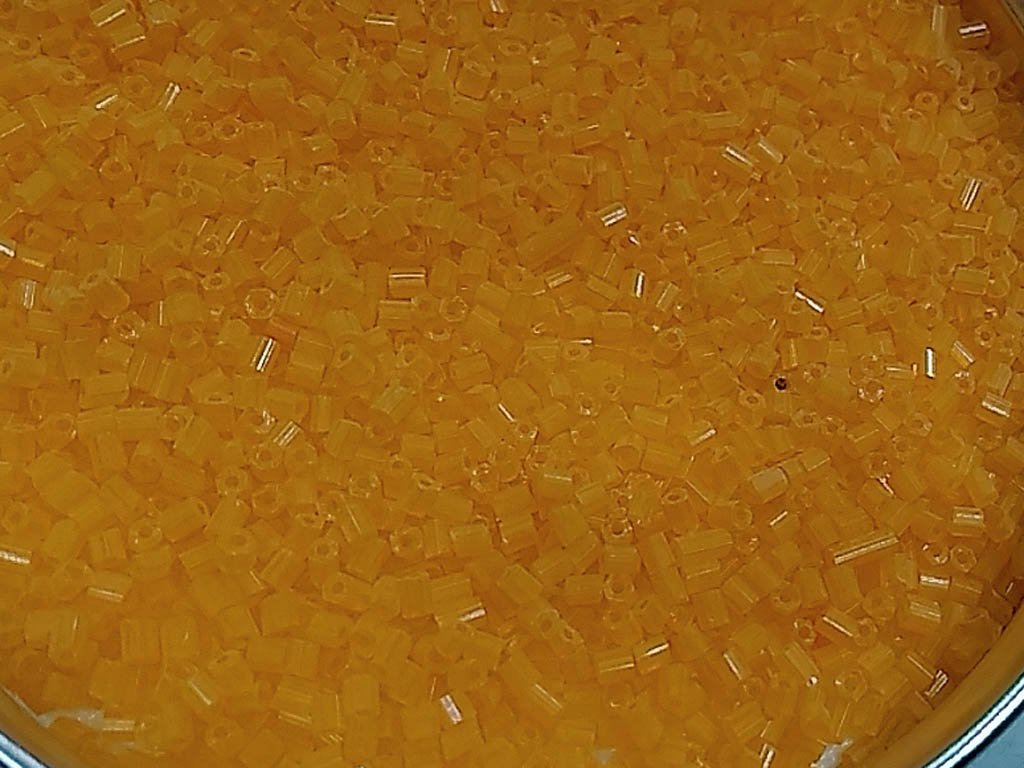 orange-transparent-2-cut-glass-seed-beads