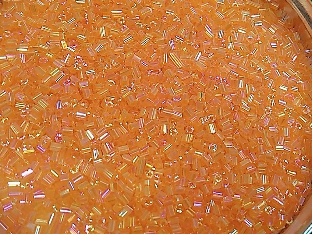 orange-transparent-rainbow-2-cut-glass-seed-beads