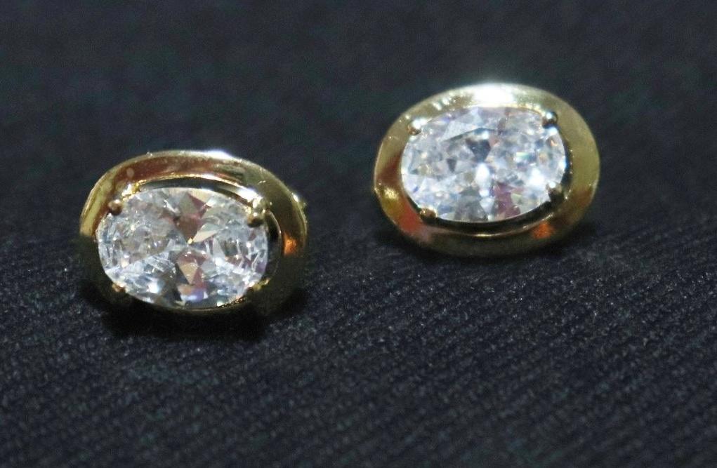 oval-large-crystal-golden-metallic-cufflinks