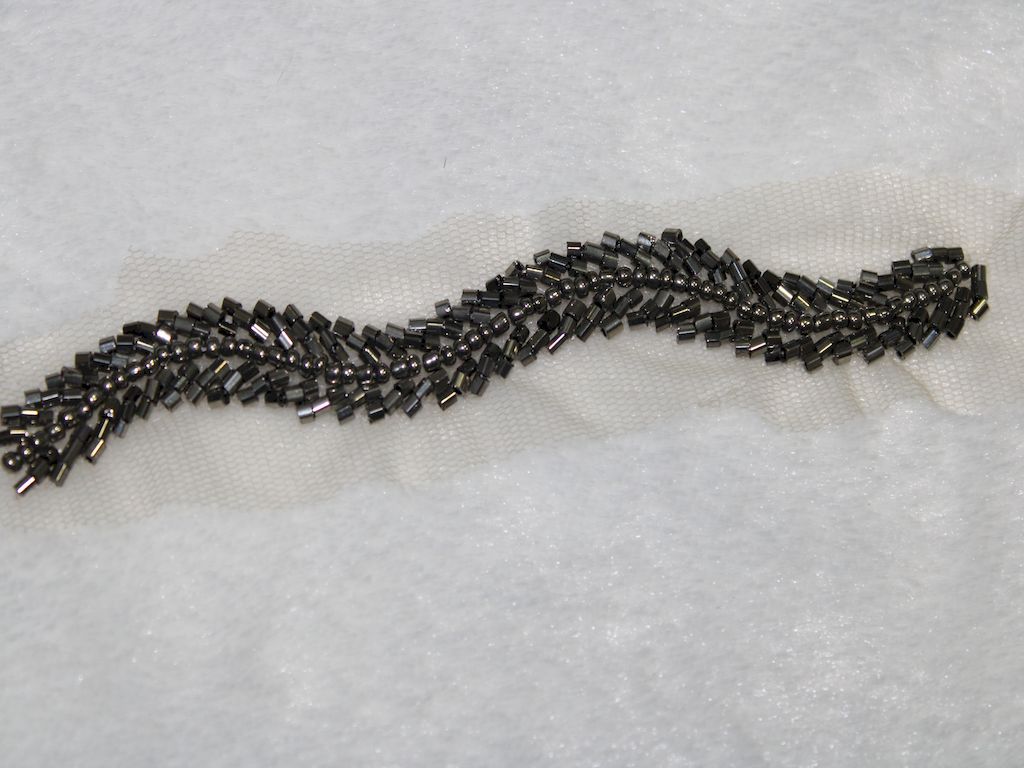 pencil-grey-cutdana-trim