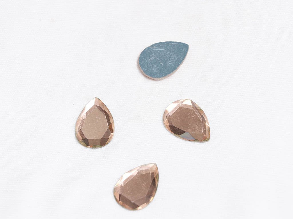 peach-golden-flat-drop-glass-stones-25x18-mm