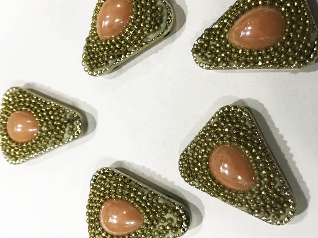 peach-stone-triangular-designer-show-buttons-with-plastic-base-22x23-mm