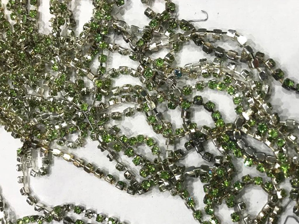 peridot-green-silver-base-glass-cup-chains