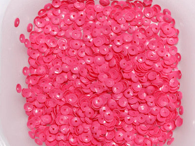 pink-center-hole-circular-plastic-sequins