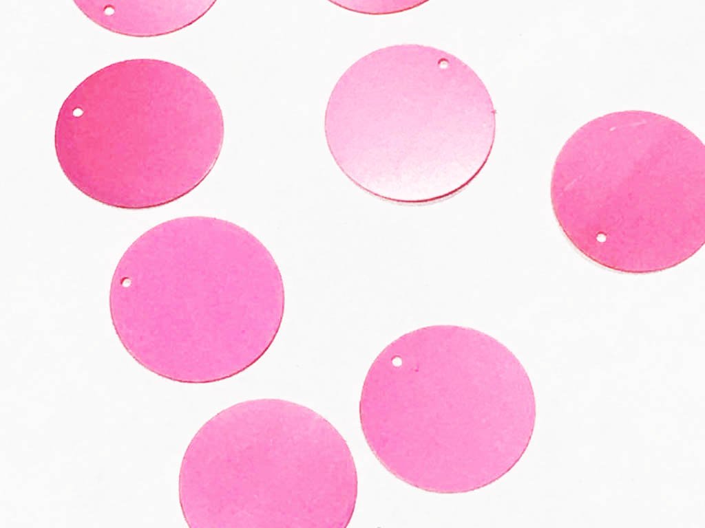 pink-circular-1-hole-plastic-sequins