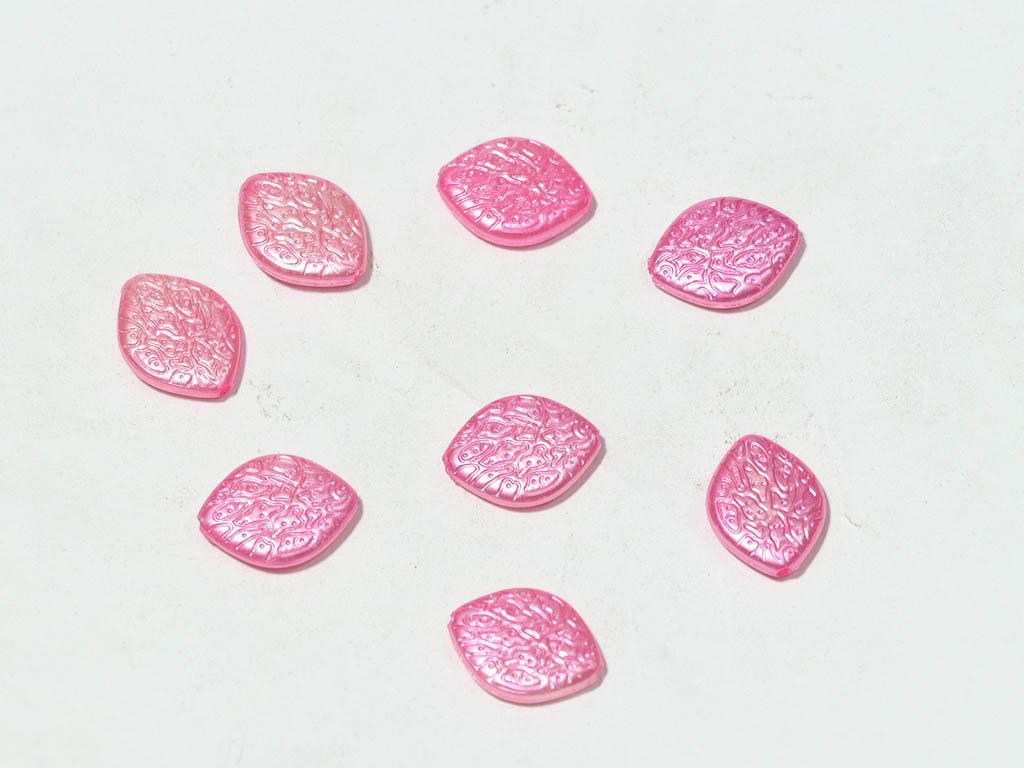 pink-designer-eye-plastic-beads-20x16-mm