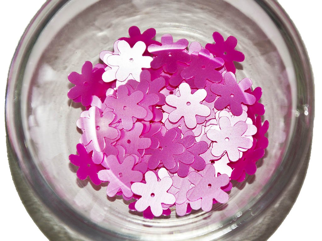 pink-flower-1-hole-plastic-sequins