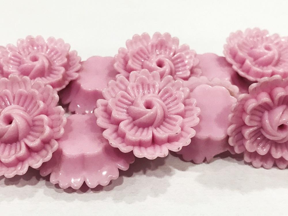 pink-plastic-flower-stones-26-mm