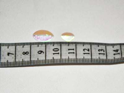 pink-rainbow-petal-2-hole-plastic-sequins