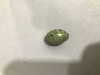 pista-green-crack-design-oval-plastic-beads