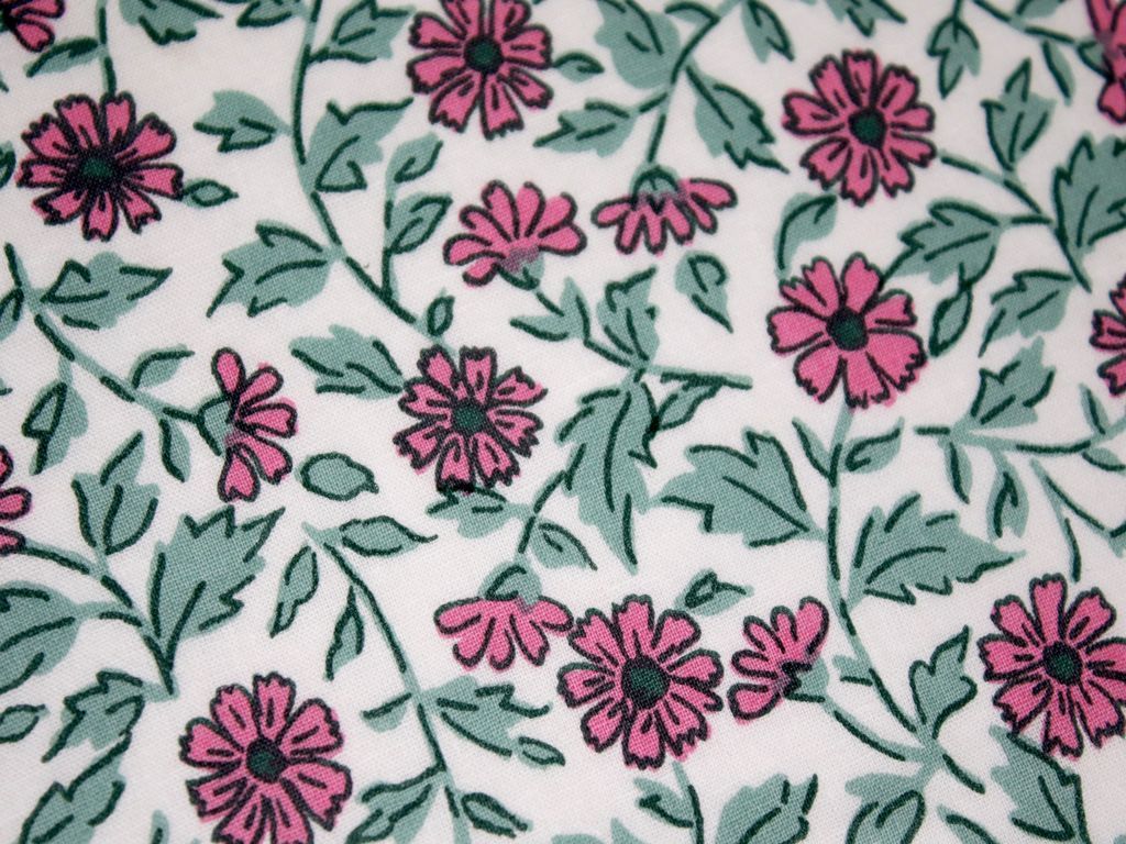 pure-cotton-floral-printed-running-fabric-material-1