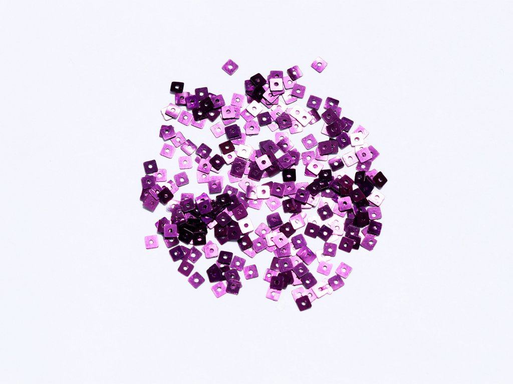 purple-centre-hole-square-plastic-sequins-4-mm
